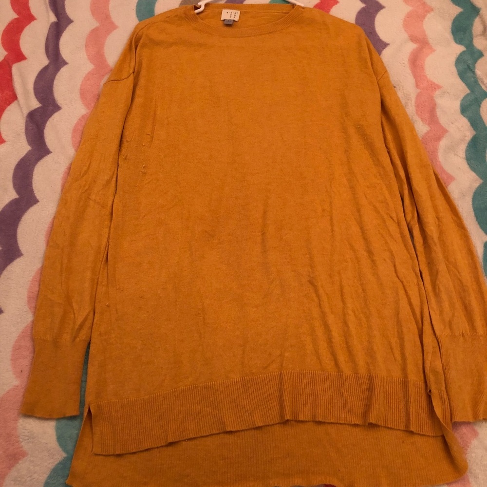 Yellow/orange thin sweater